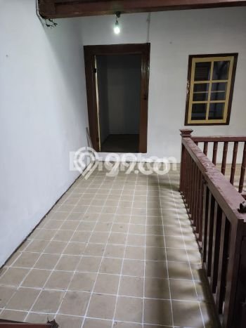 Unit Ruko Dijual di Semarang Tengah Semarang Luas Tanah 65m2, Luas Bangunan 195m2 Unit Ruko Dijual di Semarang Tengah Semarang Luas Tanah 65m2, Luas Bangunan 195m2