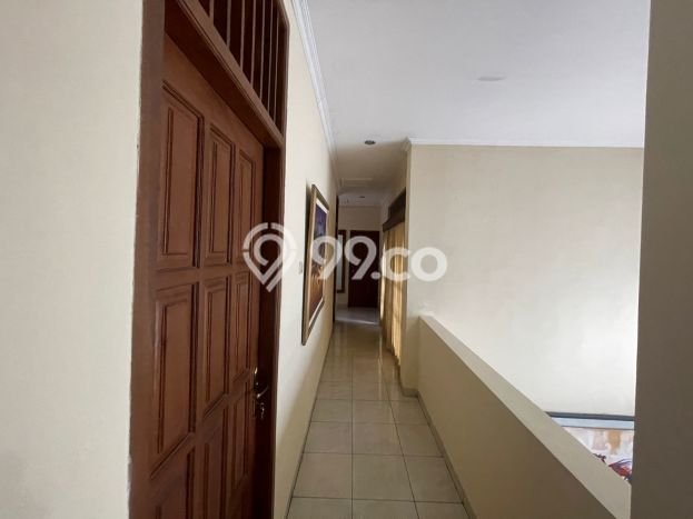 Ready to Use! Luxury House LT 312m2 Desain Elegan di Ngesrep Ready to Use! Luxury House LT 312m2 Desain Elegan di Ngesrep