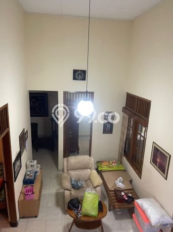 Ready to Use! Luxury House LT 312m2 Desain Elegan di Ngesrep Ready to Use! Luxury House LT 312m2 Desain Elegan di Ngesrep