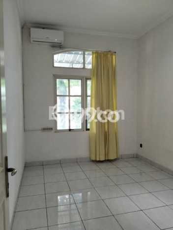 Bisa KPR! Rumah Asri di Graha Padma, LT 153m² LB 90m² Bisa KPR! Rumah Asri di Graha Padma, LT 153m² LB 90m²