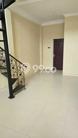 Disewakan! Rumah 3 Kamar Tidur &
2 Kamar Mandi di Kedungmundu, Semarang Disewakan! Rumah 3 Kamar Tidur &
2 Kamar Mandi di Kedungmundu, Semarang