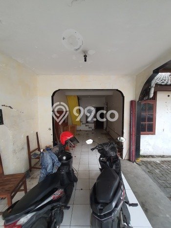 Rumah Modern 5 KT di Wonodri Semarang Unfurnished Rumah Modern 5 KT di Wonodri Semarang Unfurnished