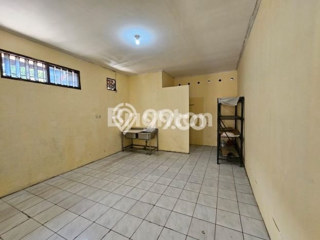 Ruko di Semarang Barat, Luas 74m², Area Bisnis, Ready Usaha Ruko di Semarang Barat, Luas 74m², Area Bisnis, Ready Usaha