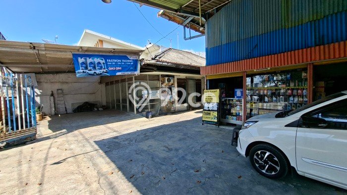 Gudang Disewa di Semarang dengan LB 135m2 Area Komersial Ramai Gudang Disewa di Semarang dengan LB 135m2 Area Komersial Ramai