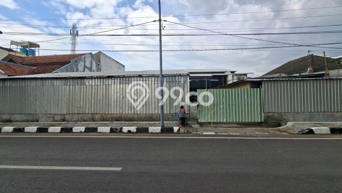 AREA KOMERSIAL! Gudang For Rent Kawasan Semarang Utara, Luas 200m², Area Utama, Ready Usaha AREA KOMERSIAL! Gudang For Rent Kawasan Semarang Utara, Luas 200m², Area Utama, Ready Usaha