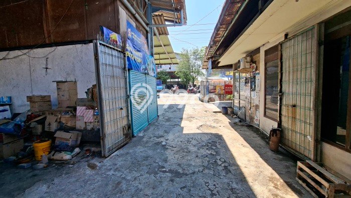 Gudang Disewa di Semarang dengan LB 135m2 Area Komersial Ramai Gudang Disewa di Semarang dengan LB 135m2 Area Komersial Ramai