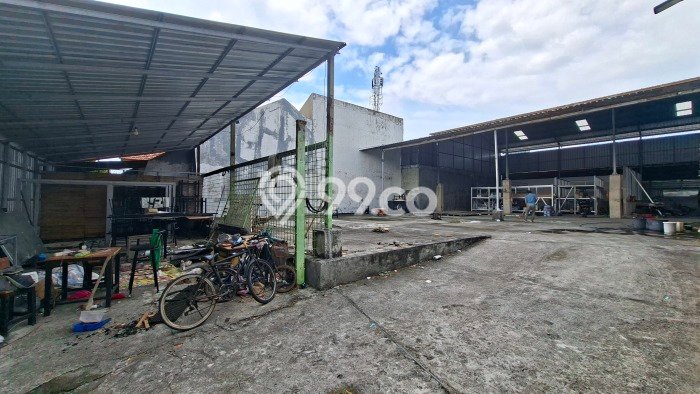 AREA KOMERSIAL! Gudang For Rent Kawasan Semarang Utara, Luas 200m², Area Utama, Ready Usaha AREA KOMERSIAL! Gudang For Rent Kawasan Semarang Utara, Luas 200m², Area Utama, Ready Usaha
