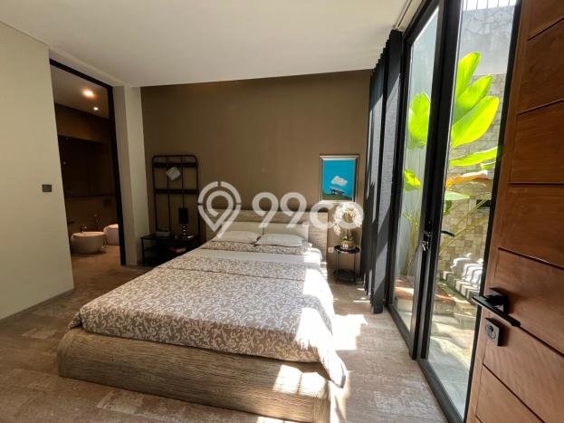 BEST INVESTMENT! Rumah area Semarang Barat, LT 486m² LB 536m² BEST INVESTMENT! Rumah area Semarang Barat, LT 486m² LB 536m²
