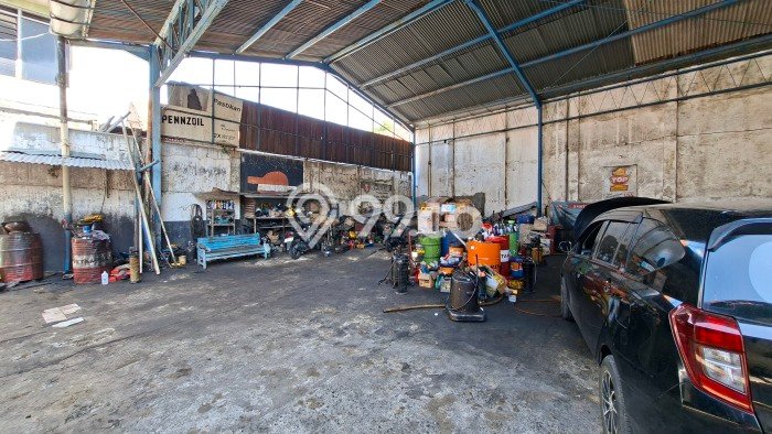Gudang Disewa di Semarang dengan LB 135m2 Area Komersial Ramai Gudang Disewa di Semarang dengan LB 135m2 Area Komersial Ramai