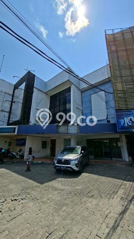 Ruko disewakan di Semarang Tengah Semarang dengan luas bangunan 510m2 Ruko disewakan di Semarang Tengah Semarang dengan luas bangunan 510m2