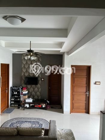 Rumah Terawat di Tanjung Barat, Jakarta Selatan, LT 160m² LB 300m² DIJUAL CEPAT! Rumah Terawat di Tanjung Barat, Jakarta Selatan, LT 160m² LB 300m² DIJUAL CEPAT!