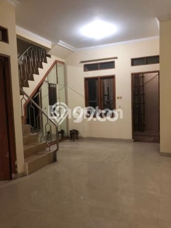 HOT DEAL! Rumah di Sukmajaya, 4 KT, Lingkungan Strategis, Luas 120m² LB 200m² HOT DEAL! Rumah di Sukmajaya, 4 KT, Lingkungan Strategis, Luas 120m² LB 200m²