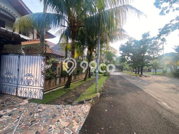 Rumah Mewah LB 380m2 Siap Huni Desain Elegan di Tanjung Barat, Jakarta Selatan Rumah Mewah LB 380m2 Siap Huni Desain Elegan di Tanjung Barat, Jakarta Selatan