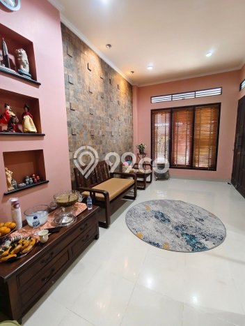 Disewakan! Rumah 4 Kamar Tidur &
4 Kamar Mandi di Pondok Indah, Jakarta Selatan Disewakan! Rumah 4 Kamar Tidur &
4 Kamar Mandi di Pondok Indah, Jakarta Selatan