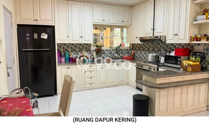 Dijual Rumah Mewah Elegan Dengan View Cantik di Tanjung Barat, Jakarta Selatan Dijual Rumah Mewah Elegan Dengan View Cantik di Tanjung Barat, Jakarta Selatan