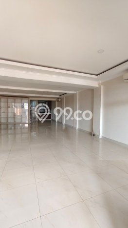 Rumah Elit Modern Tanpa Renovasi di Pondok Indah Jakarta Selatan Rumah Elit Modern Tanpa Renovasi di Pondok Indah Jakarta Selatan