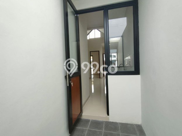 For Sale Rumah 2 Kamar Lokasi Ideal Nyaman dan Strategis di Ciputat For Sale Rumah 2 Kamar Lokasi Ideal Nyaman dan Strategis di Ciputat