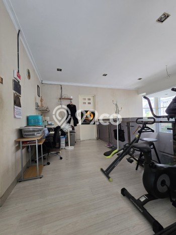 Jual Rumah Mewah Elegan Dengan View Eksklusif di Pondok Kelapa, Jakarta Timur Jual Rumah Mewah Elegan Dengan View Eksklusif di Pondok Kelapa, Jakarta Timur