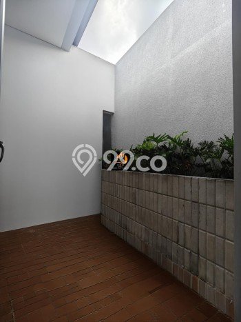 Rumah Modern 4 KT di Bambu Apus Jakarta Timur Unfurnished Rumah Modern 4 KT di Bambu Apus Jakarta Timur Unfurnished