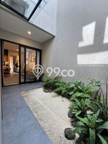 Rumah Strategis Minimalis Lb 102m2 di BSD, Tangerang Selatan Rumah Strategis Minimalis Lb 102m2 di BSD, Tangerang Selatan