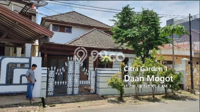 Dijual Rumah Luas Elegan Dengan View Eksklusif di Daan Mogot, Jakarta Barat Dijual Rumah Luas Elegan Dengan View Eksklusif di Daan Mogot, Jakarta Barat