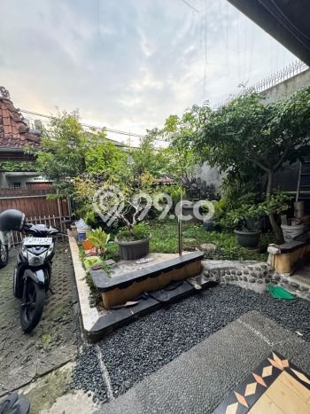 Rumah Luxury Modern Siap Huni di Utan Kayu Jakarta Timur Rumah Luxury Modern Siap Huni di Utan Kayu Jakarta Timur