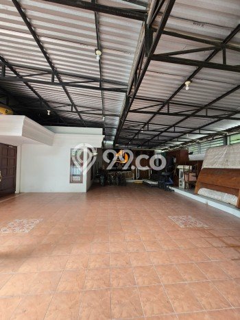 Jual Rumah Luas Megah Dengan View Eksklusif di Pulomas, Jakarta Timur Jual Rumah Luas Megah Dengan View Eksklusif di Pulomas, Jakarta Timur