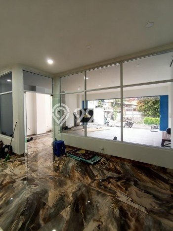 Kantor Dijual di Prime Area Jakarta Timur Luas 600m2 Kantor Dijual di Prime Area Jakarta Timur Luas 600m2