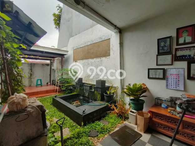 Rumah Strategis Modern Lb 200m2 di Cipondoh, Tangerang Rumah Strategis Modern Lb 200m2 di Cipondoh, Tangerang