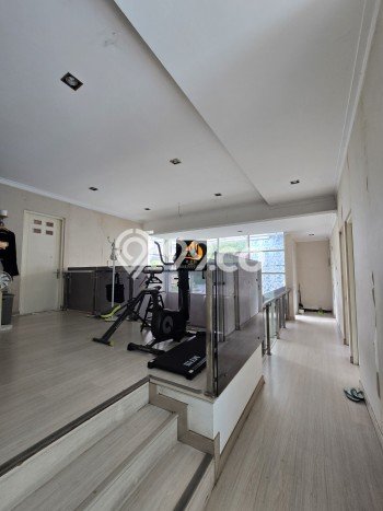 Jual Rumah Mewah Elegan Dengan View Eksklusif di Pondok Kelapa, Jakarta Timur Jual Rumah Mewah Elegan Dengan View Eksklusif di Pondok Kelapa, Jakarta Timur