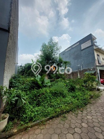 Tanah Dijual Lokasi Strategis di Jakarta Timur dengan Luas 144m2 Tanah Dijual Lokasi Strategis di Jakarta Timur dengan Luas 144m2