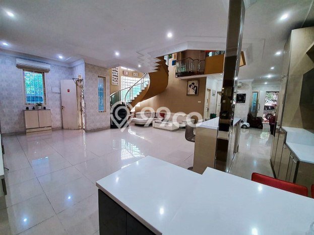 Hunian Mewah Dijual LT 377m2 di Kelapa Gading, Jakarta Utara Hunian Mewah Dijual LT 377m2 di Kelapa Gading, Jakarta Utara