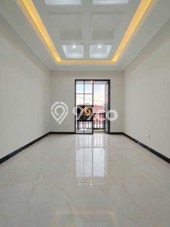 Jual Rumah Strategis Bagus Punya 4 KT di Ciracas Jakarta Timur SHM Jual Rumah Strategis Bagus Punya 4 KT di Ciracas Jakarta Timur SHM