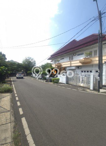 Dijual Rumah Premium dengan Fasilitas Sekitar Lengkap di Duren Sawit, Jakarta Timur Dijual Rumah Premium dengan Fasilitas Sekitar Lengkap di Duren Sawit, Jakarta Timur