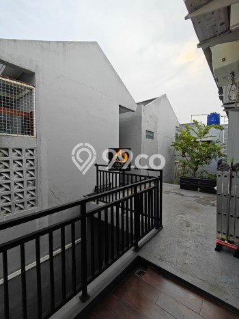 Jual Rumah Luas Elegan Dengan View Eksklusif di Jatiwarna, Bekasi Jual Rumah Luas Elegan Dengan View Eksklusif di Jatiwarna, Bekasi