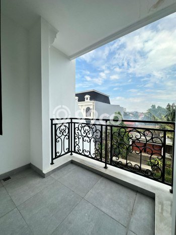 Siap Huni Rumah Mewah 6 Kamar di Jagakarsa Dekat ke Mana Pun Siap Huni Rumah Mewah 6 Kamar di Jagakarsa Dekat ke Mana Pun