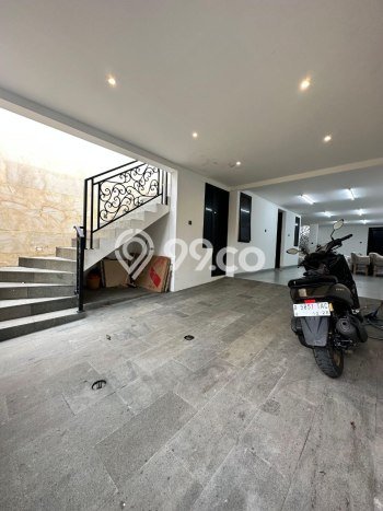 Siap Huni Rumah Mewah 6 Kamar di Jagakarsa Dekat ke Mana Pun Siap Huni Rumah Mewah 6 Kamar di Jagakarsa Dekat ke Mana Pun