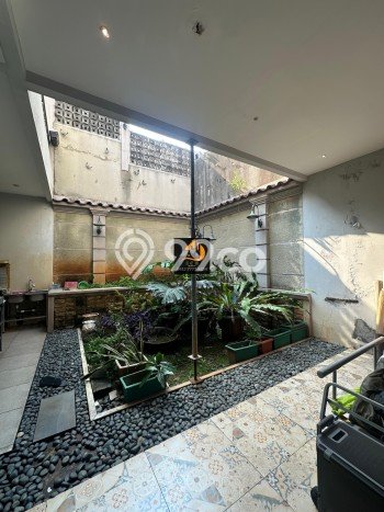 Dijual Rumah Premium dengan Fasilitas Sekitar Komplit di Kebayoran Baru, Jakarta Selatan Dijual Rumah Premium dengan Fasilitas Sekitar Komplit di Kebayoran Baru, Jakarta Selatan