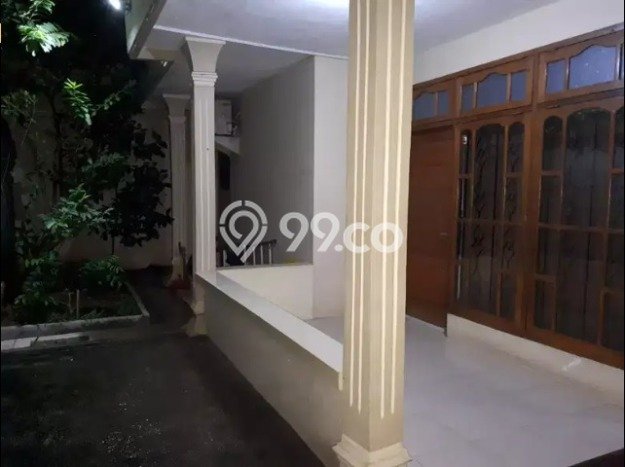 For Sale! Luxury House LT 180m2 Desain Elegan di Rawamangun For Sale! Luxury House LT 180m2 Desain Elegan di Rawamangun