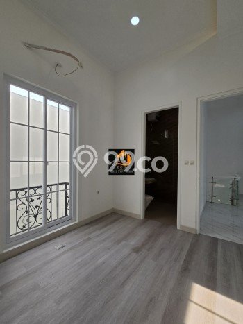 Dijual Rumah Luas Elegan Dengan View Eksklusif di Kayu Putih, Jakarta Timur Dijual Rumah Luas Elegan Dengan View Eksklusif di Kayu Putih, Jakarta Timur