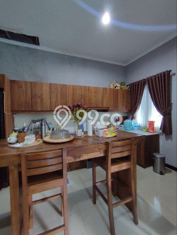 Hunian Mewah LB 250m2 Siap Pakai Desain Elegan di Cijantung, Jakarta Timur Hunian Mewah LB 250m2 Siap Pakai Desain Elegan di Cijantung, Jakarta Timur