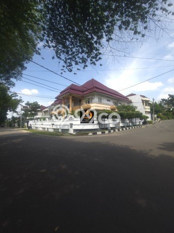Dijual Rumah Premium dengan Fasilitas Sekitar Lengkap di Duren Sawit, Jakarta Timur Dijual Rumah Premium dengan Fasilitas Sekitar Lengkap di Duren Sawit, Jakarta Timur
