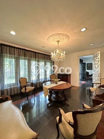 Siap Huni Rumah Mewah 7 Kamar di Menteng Dekat ke Mana Saja Siap Huni Rumah Mewah 7 Kamar di Menteng Dekat ke Mana Saja