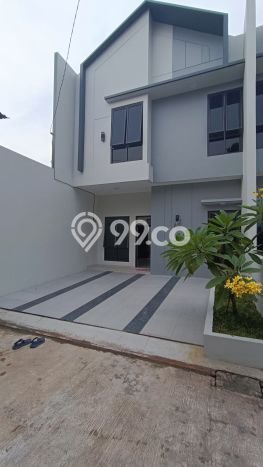 For Sale Hunian Rumah Terawat 3 KT di Jatiwaringin, Bekasi For Sale Hunian Rumah Terawat 3 KT di Jatiwaringin, Bekasi