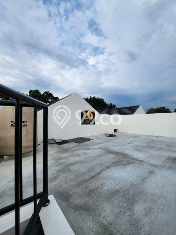 Ready to Use! Premium House LT 154m2 Desain Modern di Ragunan Ready to Use! Premium House LT 154m2 Desain Modern di Ragunan
