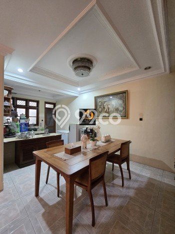 Jual Rumah Luas Megah Dengan View Eksklusif di Pulomas, Jakarta Timur Jual Rumah Luas Megah Dengan View Eksklusif di Pulomas, Jakarta Timur