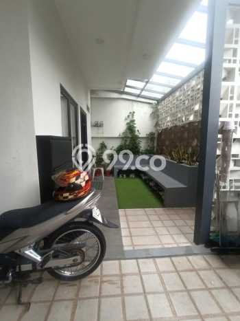 Dijual Rumah Luas Elegan Dengan View Cantik di Jatiwaringin, Bekasi Dijual Rumah Luas Elegan Dengan View Cantik di Jatiwaringin, Bekasi
