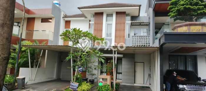 Rumah Mewah LB 250m2 Siap Huni Desain Elegan di Kota Wisata, Bogor Rumah Mewah LB 250m2 Siap Huni Desain Elegan di Kota Wisata, Bogor