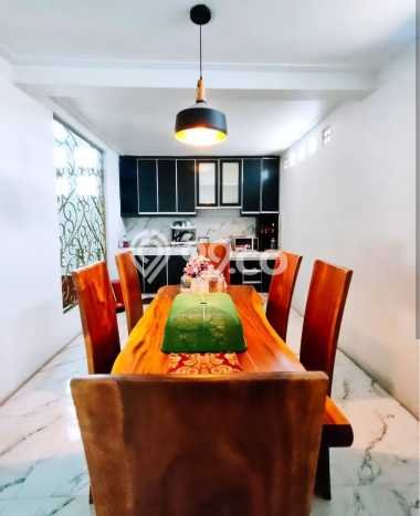 Hunian Elit LB 450m2 Siap Huni Desain Elegan di Jatikarya, Bekasi Hunian Elit LB 450m2 Siap Huni Desain Elegan di Jatikarya, Bekasi