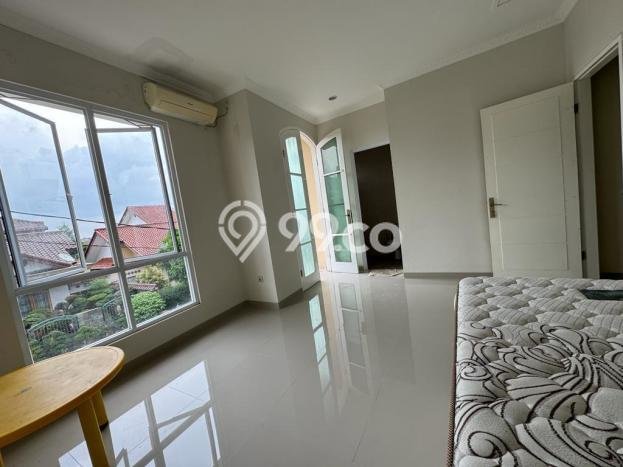 Rumah Elit LB 360m2 Siap Pakai Desain Elegan di Cibubur, Jakarta Timur Rumah Elit LB 360m2 Siap Pakai Desain Elegan di Cibubur, Jakarta Timur